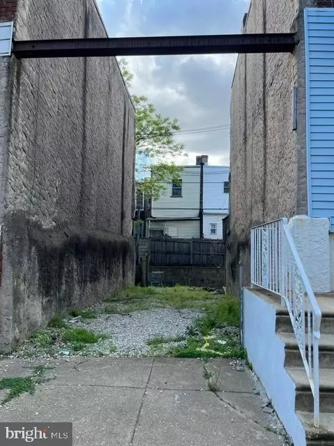2432 S Lee St, Philadelphia, PA 19148