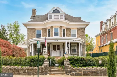 5024 Penn St, Philadelphia, PA 19124