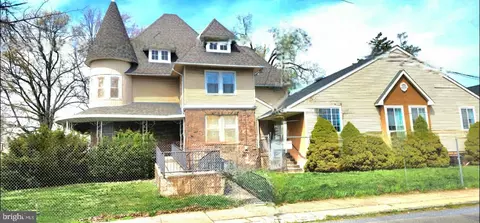 4009 Decatur St, Philadelphia, PA 19136