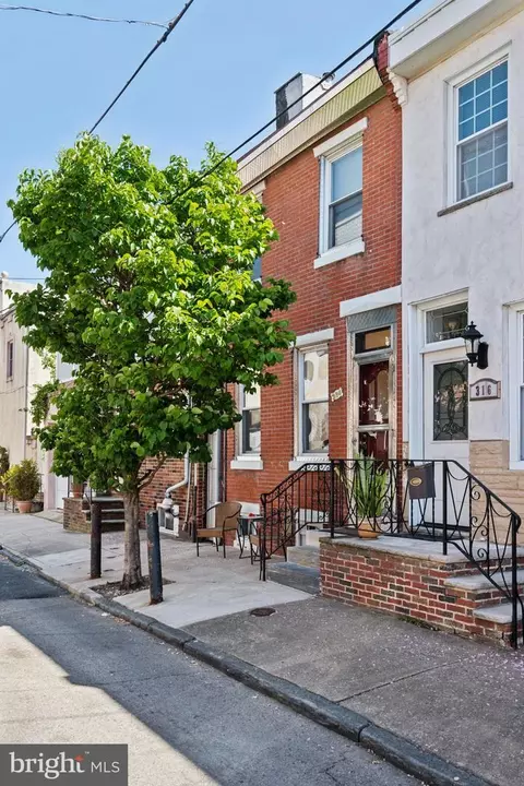 314 Greenwich St, Philadelphia, PA 19147
