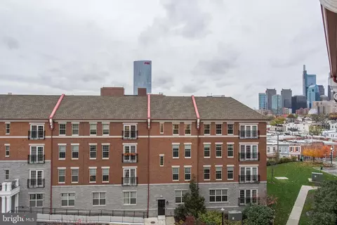 800 Admirals Way #1805, Philadelphia, PA 19146