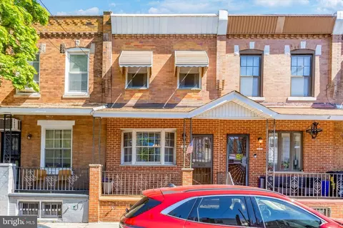 1823 Roseberry St, Philadelphia, PA 19145