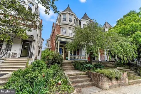 4711 Hazel Ave, Philadelphia, PA 19143