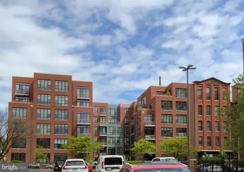 317-319 Vine St #110, Philadelphia, PA 19106