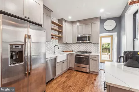 2420 S Lambert St, Philadelphia, PA 19145