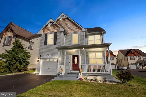 9109 Mather St, Philadelphia, PA 19115