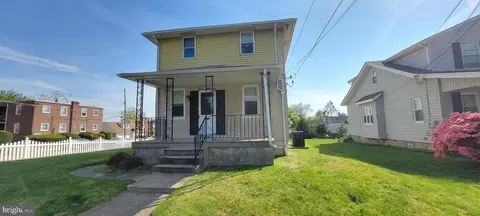 734 Hoffnagle St, Philadelphia, PA 19111