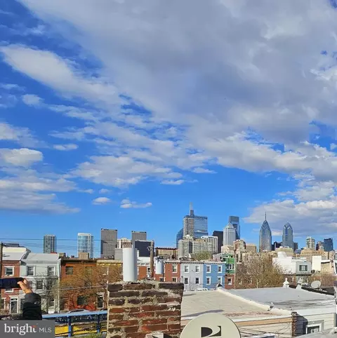 2045 Christian St, Philadelphia, PA 19146