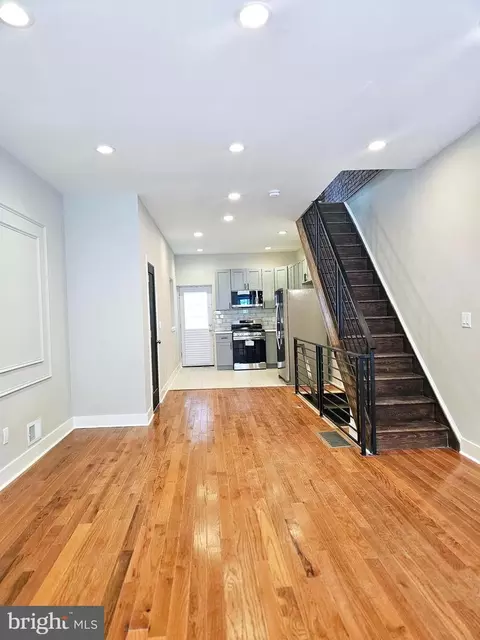 2330 N Opal St, Philadelphia, PA 19132
