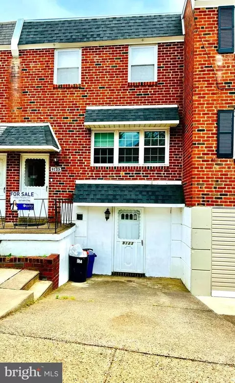 9123 Ryerson Rd, Philadelphia, PA 19114