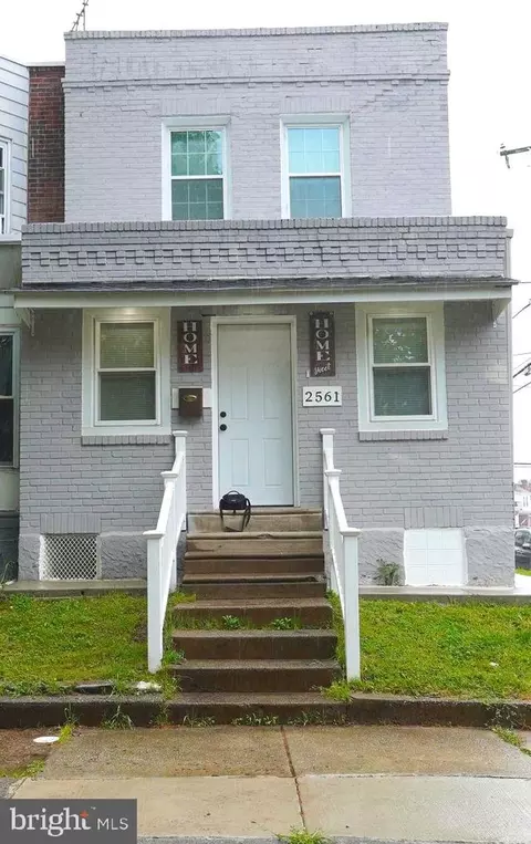 2561 S Dewey St, Philadelphia, PA 19142