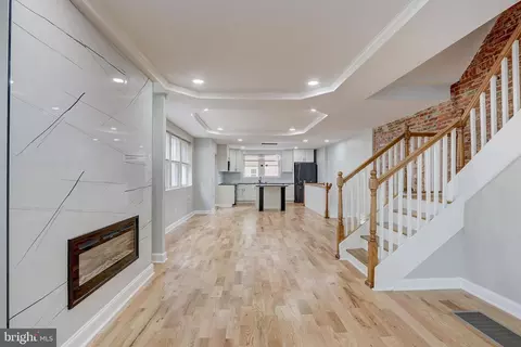 429 S 46th St, Philadelphia, PA 19143