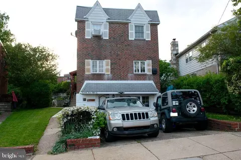7356 Hiola Rd, Philadelphia, PA 19128