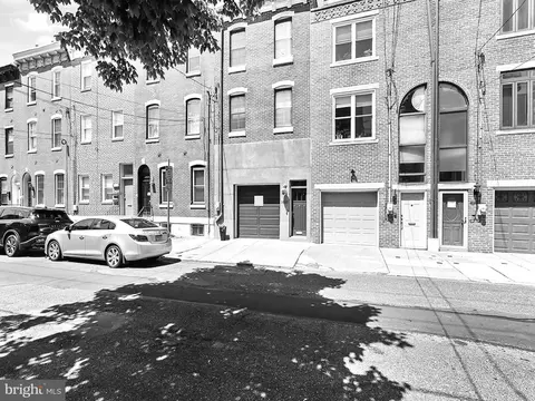 1823 Fitzwater St, Philadelphia, PA 19146