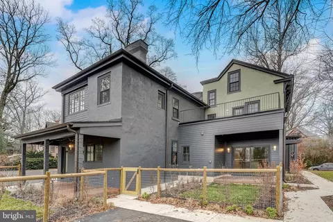 52 E Penn St, Philadelphia, PA 19144