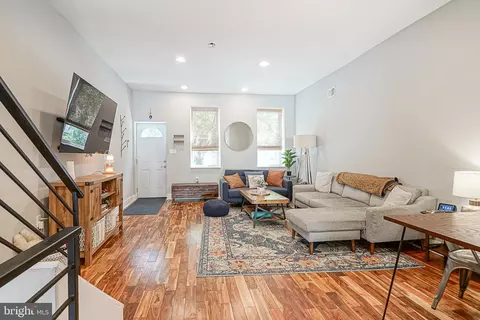 1502 S 19th St, Philadelphia, PA 19146