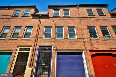 712 S Clifton St, Philadelphia, PA 19147
