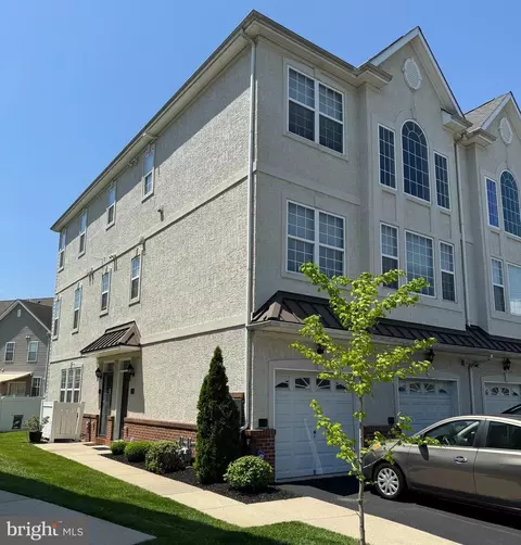 2148 Verona Dr, Philadelphia, PA 19145