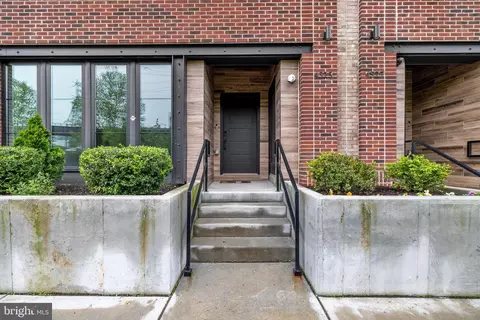 4525 Riverside Way, Philadelphia, PA 19127