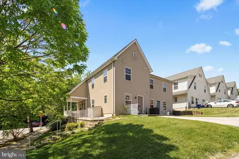 3735 Palisades Dr, Philadelphia, PA 19129