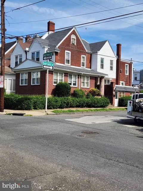 1687 Harrison St, Philadelphia, PA 19124