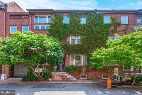 717 S Philip St, Philadelphia, PA 19147