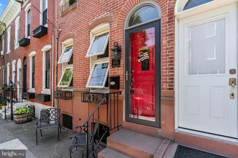 1556 E Berks St, Philadelphia, PA 19125