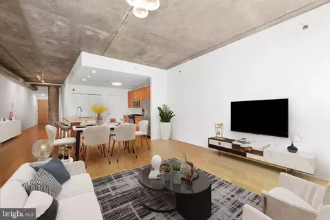 1352 South St #203, Philadelphia, PA 19147