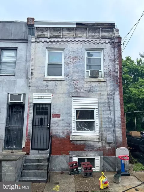 2933 W Clementine St, Philadelphia, PA 19132