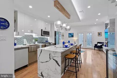 434 Dickinson St, Philadelphia, PA 19147