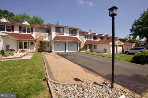 4410 Ernie Davis Cir, Philadelphia, PA 19154