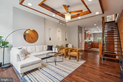 2008 Tulip St, Philadelphia, PA 19125