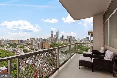 2401 Pennsylvania Ave #21C46, Philadelphia, PA 19130