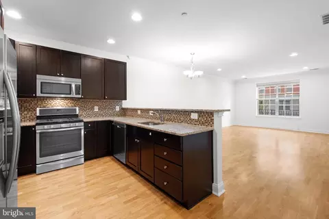 600 Commodore Ct #2607, Philadelphia, PA 19146