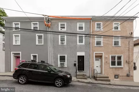 149 Conarroe St, Philadelphia, PA 19127
