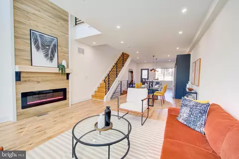1301 S Hanson St, Philadelphia, PA 19143