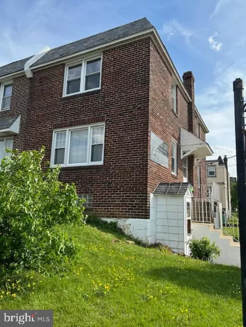 2900 Hellerman St, Philadelphia, PA 19149