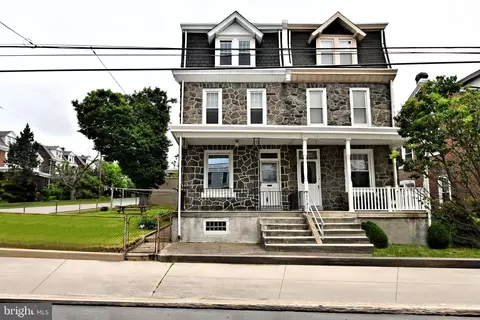 4323 Mitchell St, Philadelphia, PA 19128
