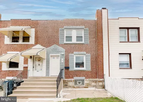2066 Larue St, Philadelphia, PA 19124