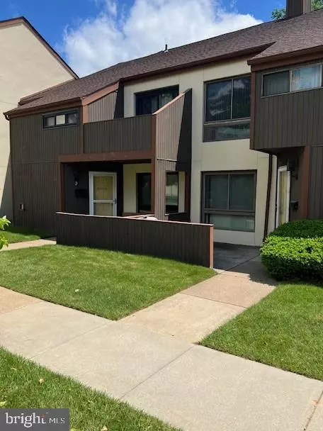5010 N Unit E N Convent Ln #127, Philadelphia, PA 19114