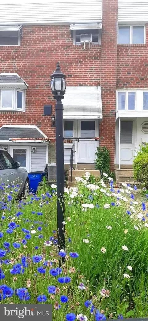 3512 E Crown Ave, Philadelphia, PA 19114