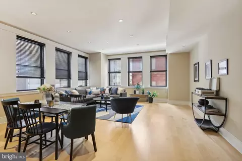 1515 Locust St #301, Philadelphia, PA 19102