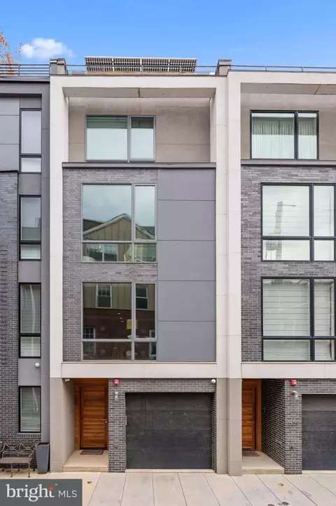 611 Queen St, Philadelphia, PA 19147