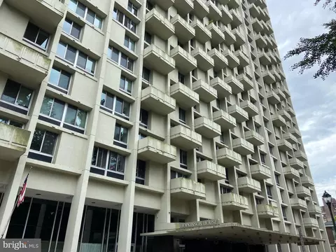 604 S 36 S Washington Sq #1017, Philadelphia, PA 19106