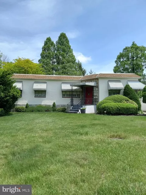 3221 Rhawn St, Philadelphia, PA 19136