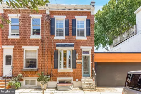 1325 Eyre St, Philadelphia, PA 19125