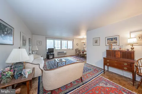 1919 Chestnut St #606, Philadelphia, PA 19103