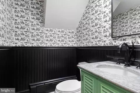 Bath - 8813 Norwood Ave, Philadelphia, PA 19118 photo 1 of 9