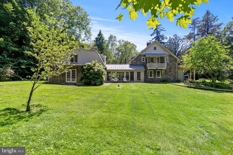 Exterior - 8813 Norwood Ave, Philadelphia, PA 19118 photo 12 of 12