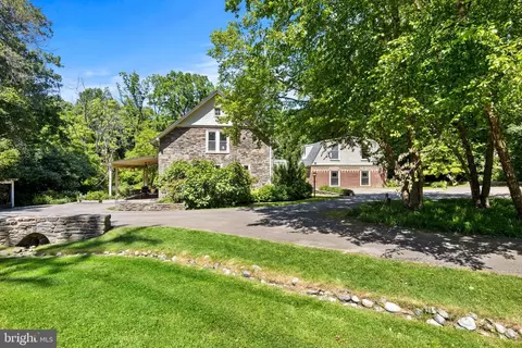 Exterior - 8813 Norwood Ave, Philadelphia, PA 19118 photo 1 of 12